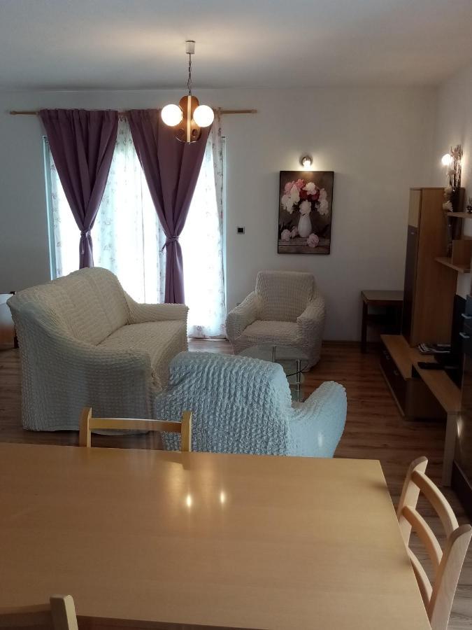 Blato na Cetini Apartment Kraljevic מראה חיצוני תמונה