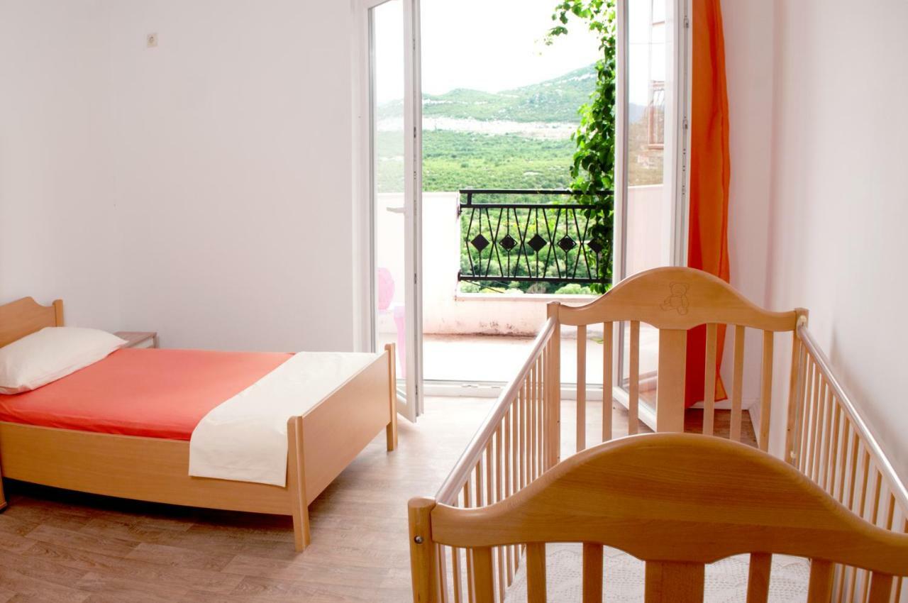 Blato na Cetini Apartment Kraljevic מראה חיצוני תמונה
